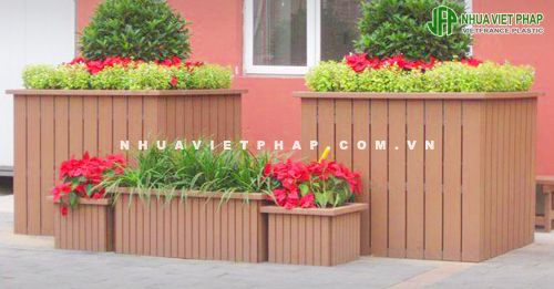 Gỗ-nhựa-ngoài-trời-Việt-Pháp-Chậu-hoa-ngoài-trời-đẹp-Mua-gỗ-nhựa-làm-chậu-hoa-ngoài-trời